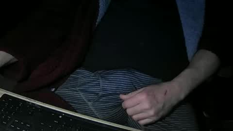 Justme39057 online show from March 2026 04:46:01 PM