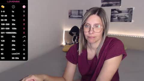 Julie online show from September 2025 03:56:02 PM