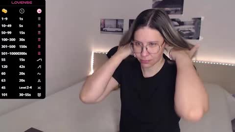 Julie online show from November 2025 05:06:02 AM