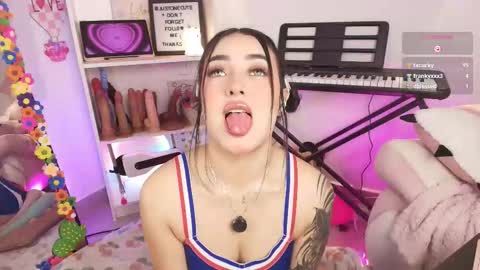 Emy online show from March 2026 01:11:01 AM