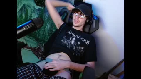 Snapshot of juststonie chatting on November 2025 01:05:02 AM juststonie online show from November 2025 01:05:02 AM