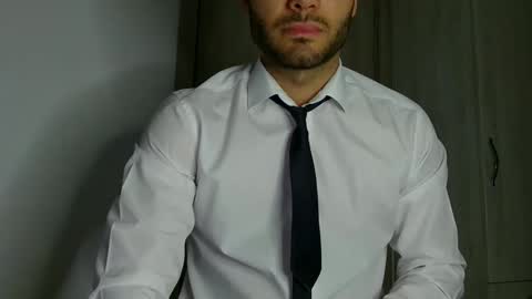 Justin online show from April 2026 11:33:02 PM