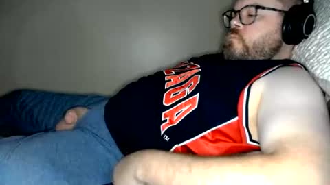MidsizeBiGuy online show from July 2026 06:06:02 AM