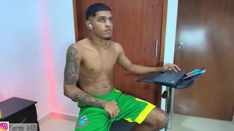 k_florez online show from February 2026 07:23:02 PM