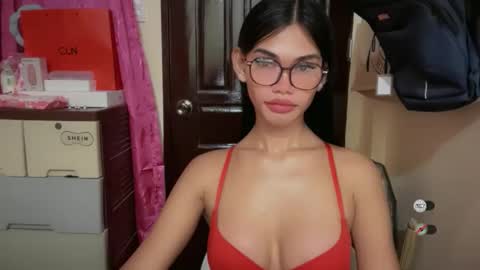 Snapshot of kaamy_dake chatting on February 2026 07:28:02 PM KAAMY online show from February 2026 07:28:02 PM