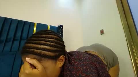 Snapshot of kadime001 chatting on November 2025 12:32:02 AM kadime online show from November 2025 12:32:02 AM