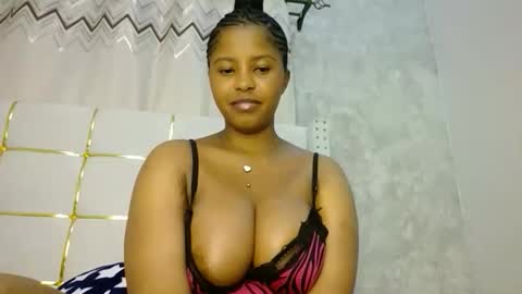 Snapshot of kadime001 chatting on December 2025 01:44:02 AM kadime online show from December 2025 01:44:02 AM