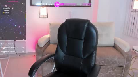 Snapshot of kaelith_belle chatting on January 2026 12:20:01 PM kaeliyh online show from January 2026 12:20:01 PM