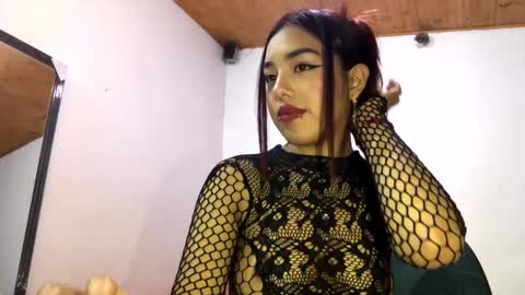 KAHELIINDEPENDENT MODEL online show from December 2024 10:04:01 PM