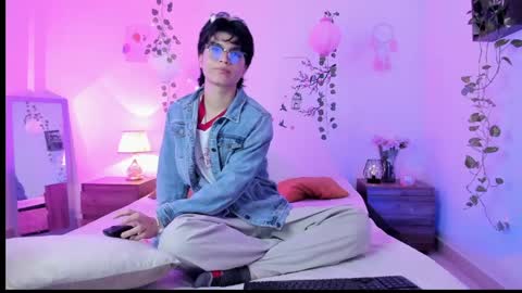 Kai online show from March 2026 07:03:02 PM