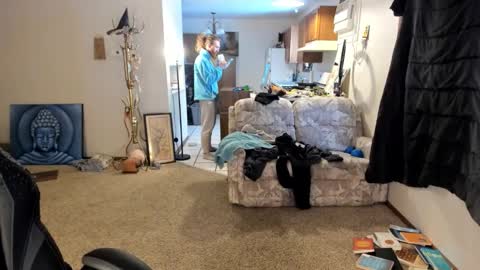 Kaiku77 online show from December 2025 05:44:02 PM