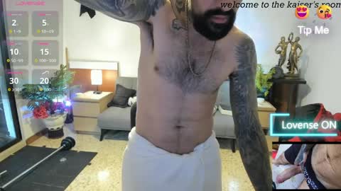 kaiser679 online show from April 2026 10:25:02 PM