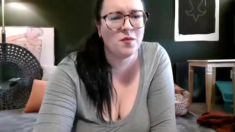 kaitrosss online show from May 2026 09:32:02 PM
