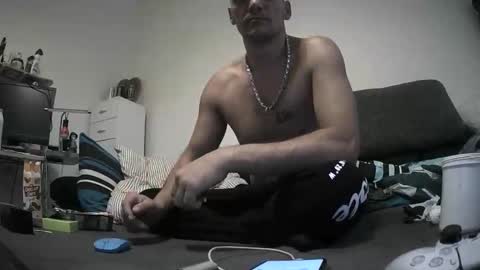 Snapshot of kaiusmaxi chatting on November 2025 11:51:02 AM kaiusmaxi online show from November 2025 11:51:02 AM