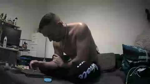 Snapshot of kaiusmaxi chatting on November 2025 03:06:02 PM kaiusmaxi online show from November 2025 03:06:02 PM