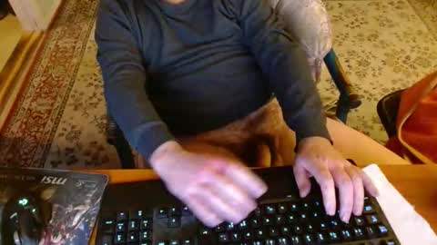 Leon online show from November 2025 04:27:01 PM