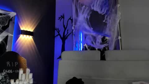 Snapshot of kaletattoos chatting on November 2025 11:45:01 AM Kale online show from November 2025 11:45:01 AM