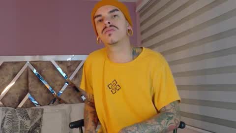 Snapshot of kaletattoos chatting on November 2025 11:09:01 AM Kale online show from November 2025 11:09:01 AM