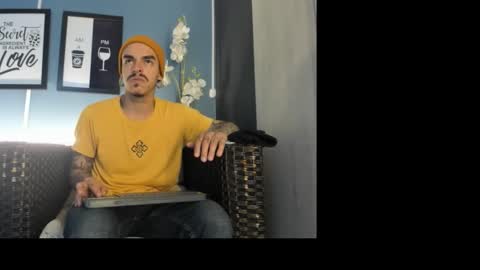 Snapshot of kaletattoos chatting on December 2025 07:20:02 PM Kale online show from December 2025 07:20:02 PM