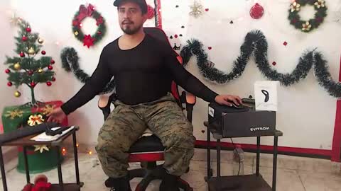 Snapshot of kalethbigdick88 chatting on November 2025 11:36:02 PM Kaleth online show from November 2025 11:36:02 PM