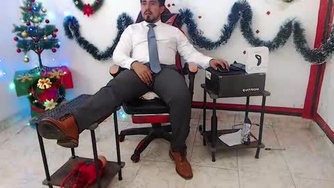 Snapshot of kalethbigdick88 chatting on November 2025 04:23:02 AM Kaleth online show from November 2025 04:23:02 AM