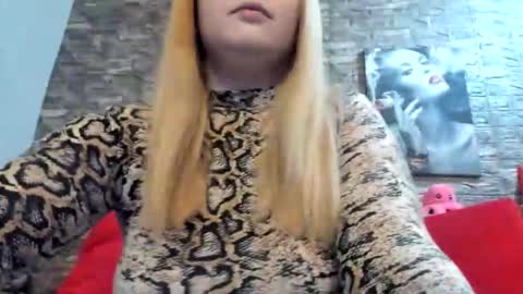 Snapshot of kalindahot chatting on December 2025 07:01:02 PM kalindahot online show from December 2025 07:01:02 PM