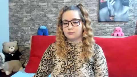 kalindahot online show from February 2026 07:10:01 PM