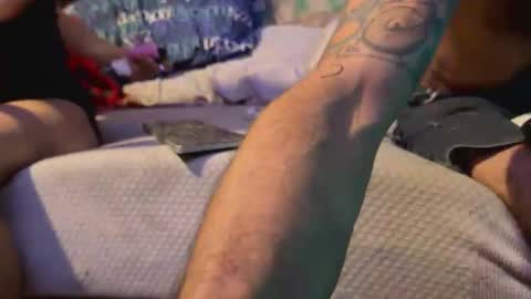 Snapshot of kamikazeozzy_juicylucee chatting on February 2026 07:47:01 AM kamikazeozzy_juicylucee online show from February 2026 07:47:01 AM