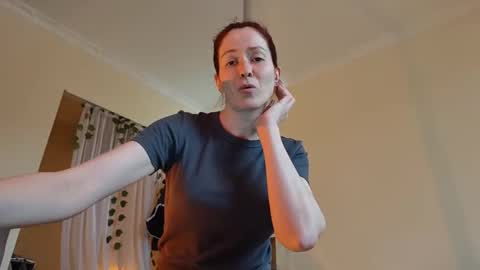 Kamila online show from March 2026 02:32:01 PM