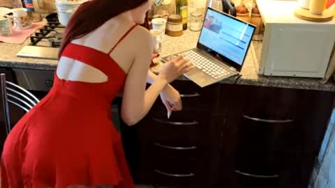 Kamila online show from April 2026 02:24:01 PM