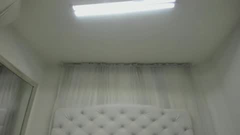 Snapshot of kamila_arias chatting on September 2025 12:10:01 PM online show from September 2025 12:10:01 PM