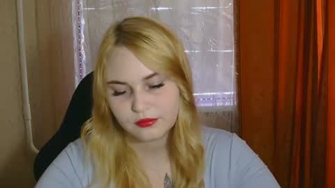 Snapshot of kamilablonde chatting on July 2026 03:32:02 PM KamilaBlonde online show from July 2026 03:32:02 PM