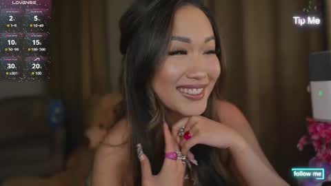 kamilee__xo online show from June 2026 06:42:01 PM