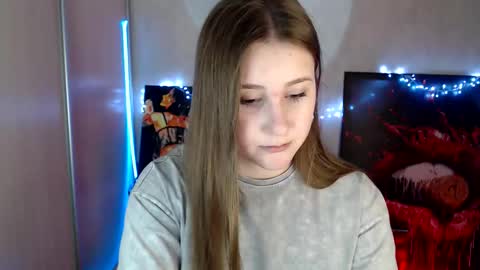 kamilla_love_ online show from April 2026 11:20:01 AM