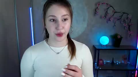 Snapshot of kamilla_love_ chatting on May 2026 12:13:01 PM kamilla_love_ online show from May 2026 12:13:01 PM