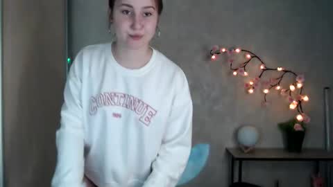 Snapshot of kamilla_love_ chatting on May 2026 12:54:02 PM kamilla_love_ online show from May 2026 12:54:02 PM