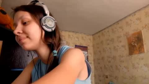 Mari  Simmons online show from September 2025 08:05:01 AM