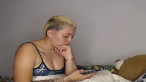 kammy   y   camila online show from February 2026 10:48:01 PM