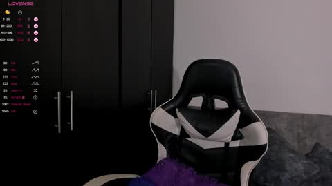 Snapshot of kandy_s chatting on March 2026 05:57:01 AM Ask me online show from March 2026 05:57:01 AM