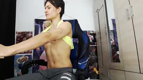 andres online show from December 2025 02:01:02 PM