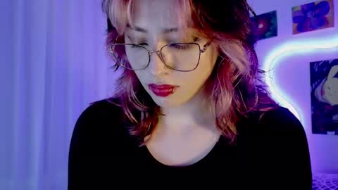 Snapshot of kanne_goth chatting on November 2025 10:25:02 PM online show from November 2025 10:25:02 PM