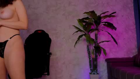 Emma online show from February 2025 04:36:02 AM