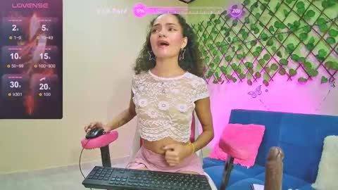 Karen  online show from September 2025 02:28:01 PM