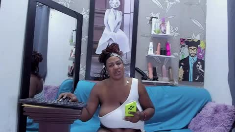 Karen online show from May 2026 01:02:04 AM