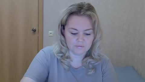 karennelsonx online show from May 2026 10:13:01 AM