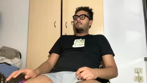 Snapshot of karim03larbi chatting on February 2025 10:51:02 PM karim03larbi online show from February 2025 10:51:02 PM