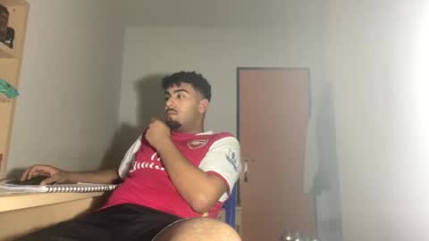 karim03larbi online show from March 2025 06:19:02 PM