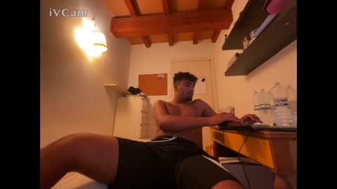 Snapshot of karim03larbi chatting on September 2025 06:22:02 PM karim03larbi online show from September 2025 06:22:02 PM