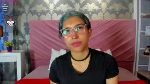 Karina online show from November 2025 07:54:01 PM