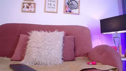 karina online show from December 2025 06:56:02 PM